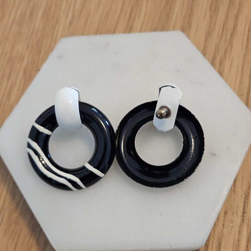 Black And White Striped earrings Retro Mod Metal round 80s‎